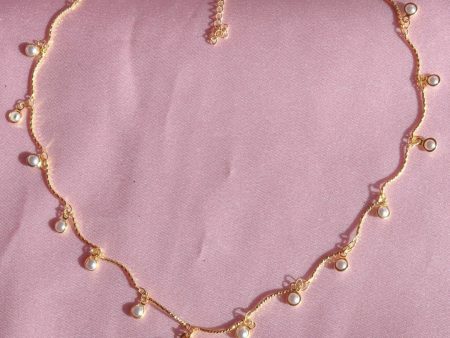 Dreamy Souvenir Pearl Necklace Discount